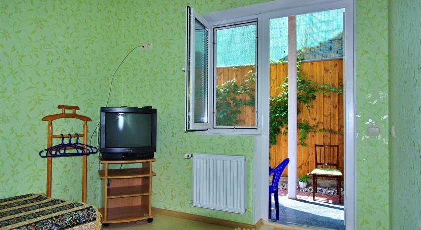 Гостиница Guest House on Chkalova 79 Феодосия-6