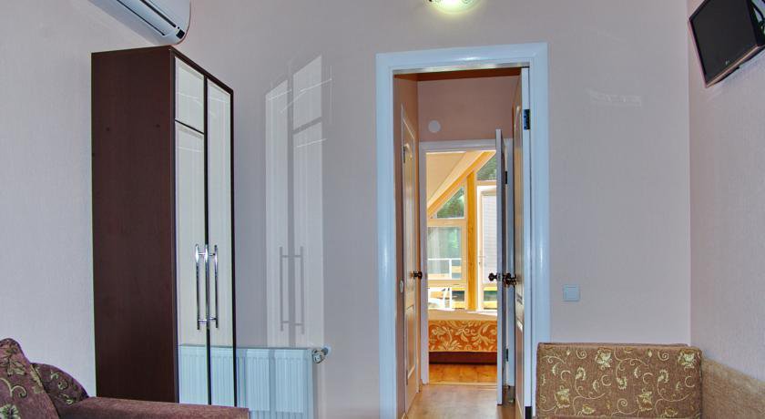 Гостиница Guest House on Chkalova 79 Феодосия-45