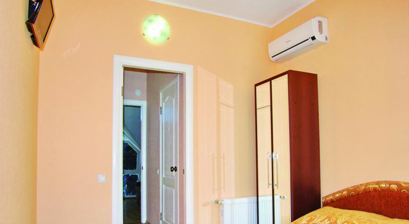 Гостиница Guest House on Chkalova 79 Феодосия-14