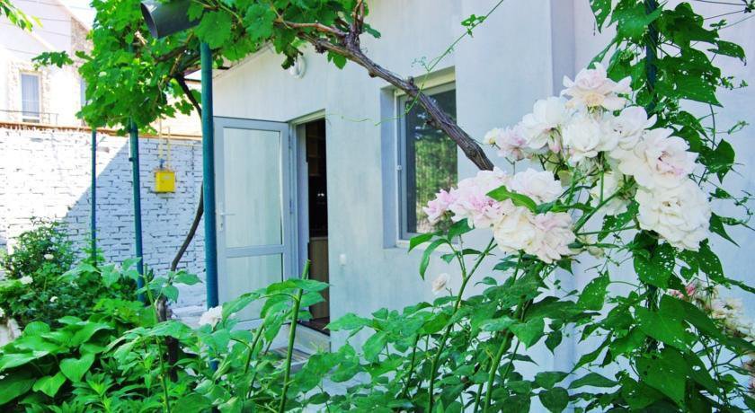 Гостиница Guest House on Chkalova 79 Феодосия-24