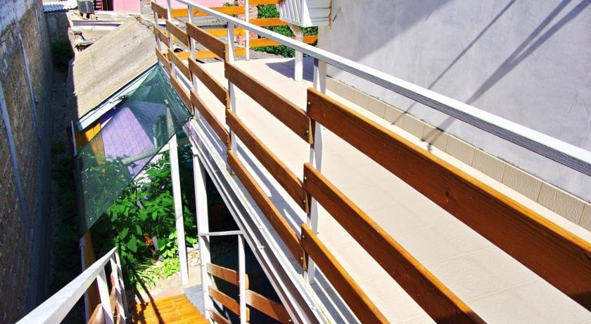 Гостиница Guest House on Chkalova 79 Феодосия-12