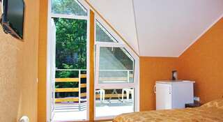 Гостиница Guest House on Chkalova 79 Феодосия-5